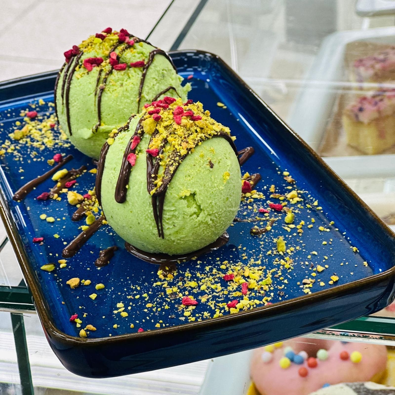Pistachio ice cream scoops